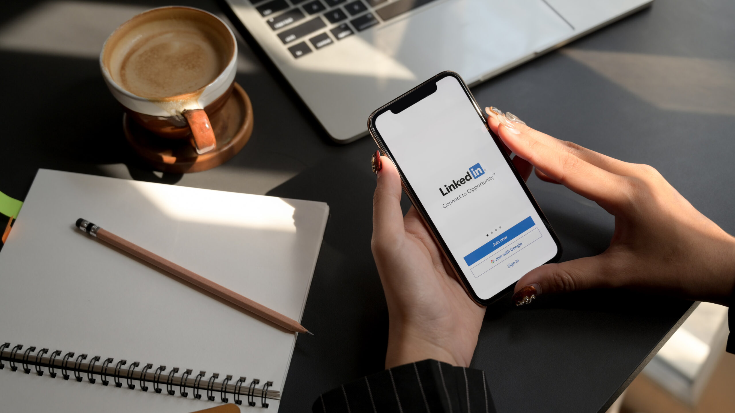 Jak vám LinkedIn s AI pomůže najít práci snů – bez složitých filtrů a klíčových slov